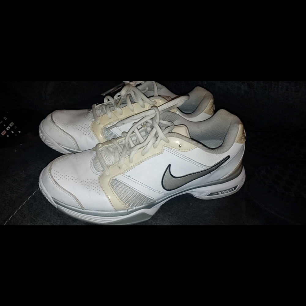 Womens Nikes